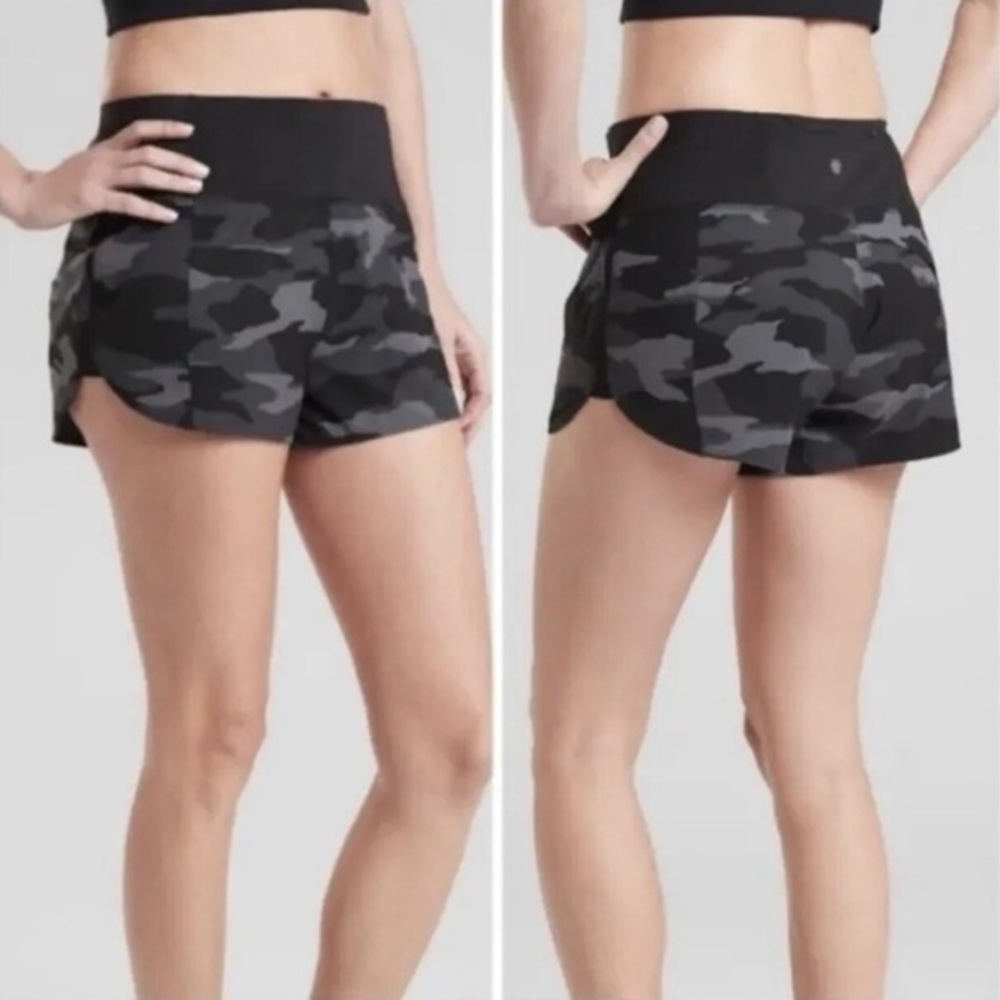 Athleta Running Free Camo Liner Shorts  Womens Size  medium